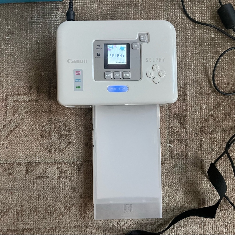 Canon Selphy DP720 Compact Photo Printer *Needs Ink Works With Box Gray
